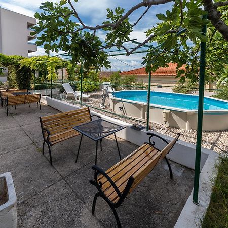Apartments Turtle Gardens มาคาร์สกา ภายนอก รูปภาพ