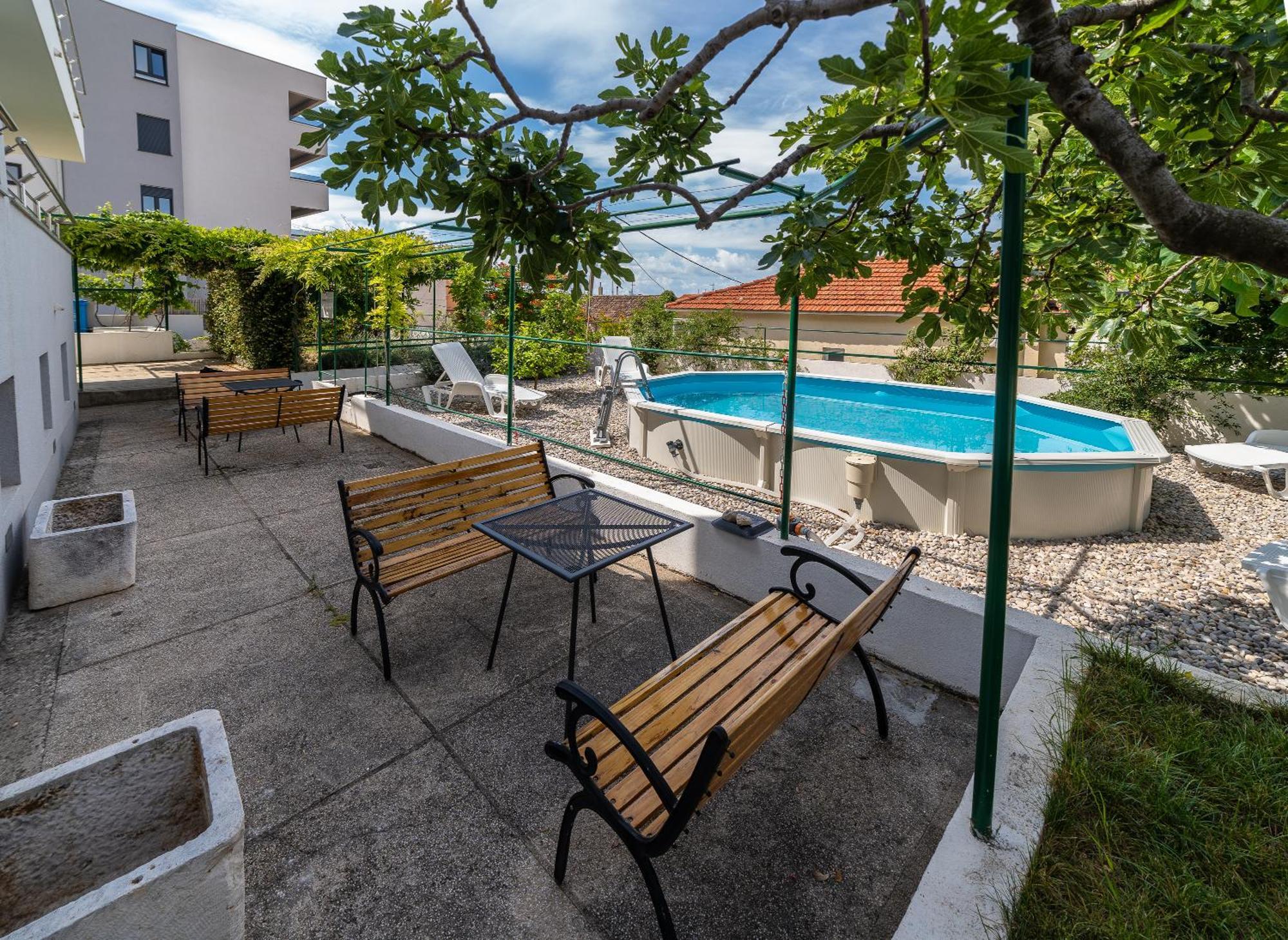 Apartments Turtle Gardens มาคาร์สกา ภายนอก รูปภาพ
