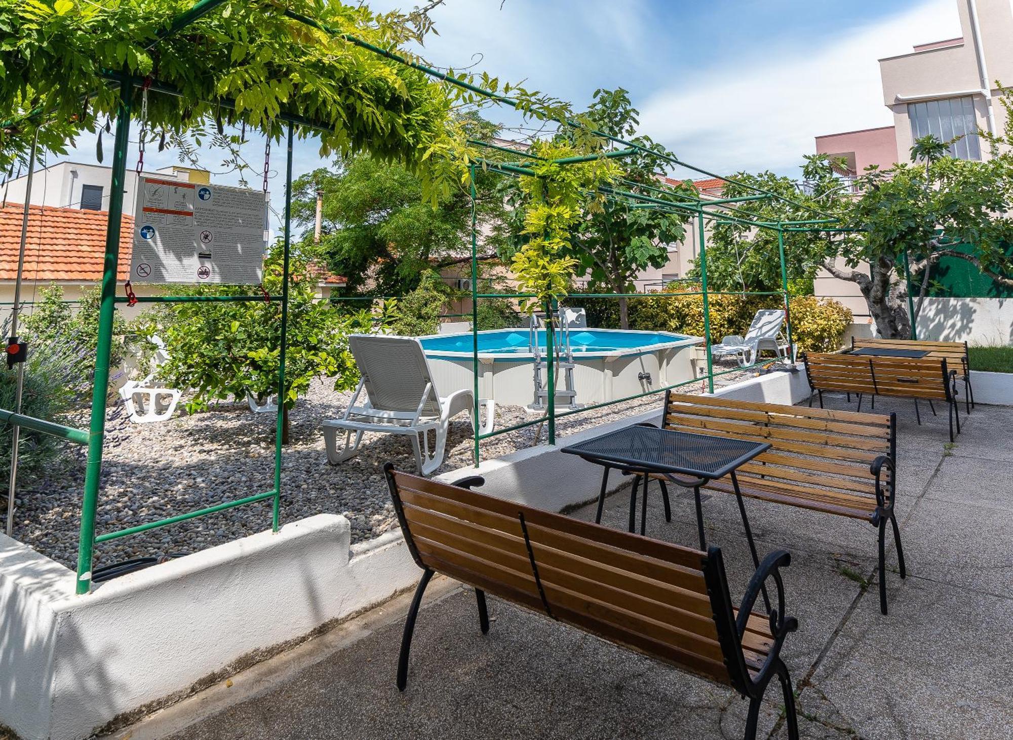 Apartments Turtle Gardens มาคาร์สกา ภายนอก รูปภาพ